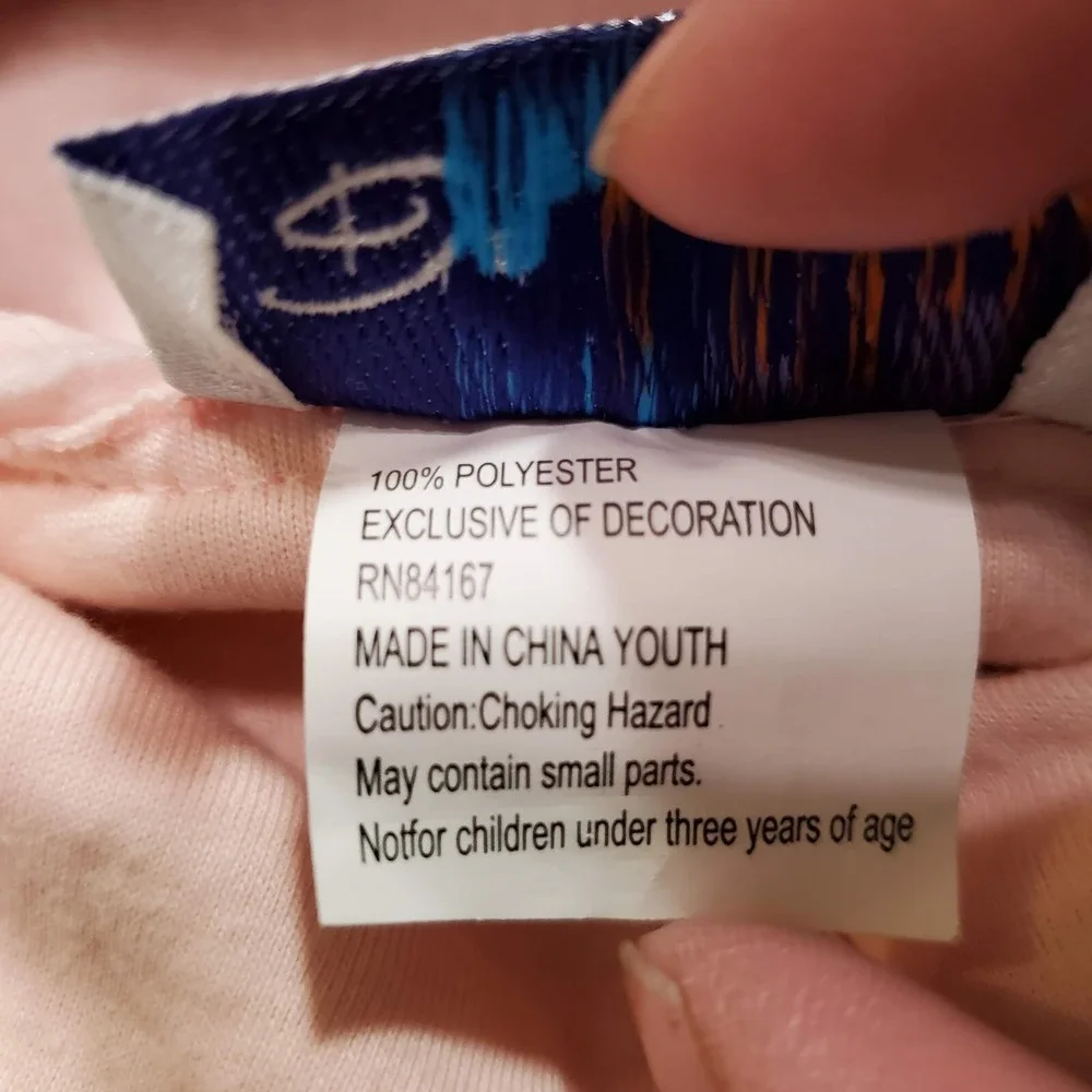 Disney *please carefully